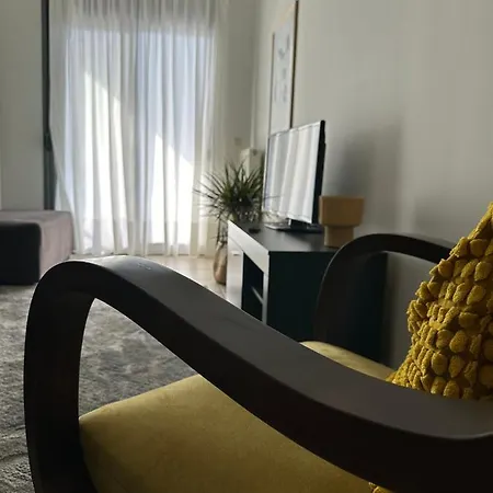 Sweet Retreat Apartment *